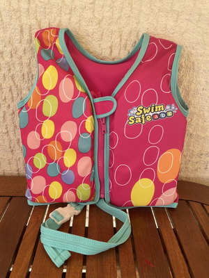 Children's Swim Vest like new, age 3-6 years, UPF50+