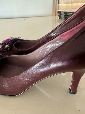 Piazza Italiana Milano leather women's pumps size 38 like new, burgundy