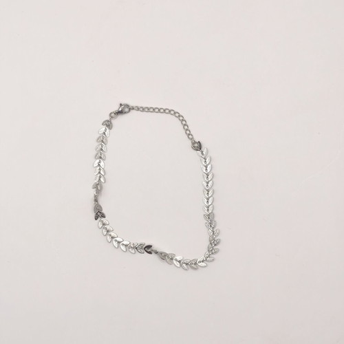 Women's silver stainless steel bracelet with laurel leaves