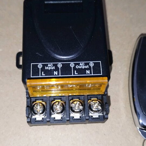 Relay switch with remote control 220V 20 A new