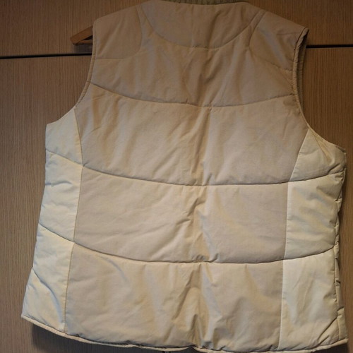 Puffer sleeveless vest used, size M, beige