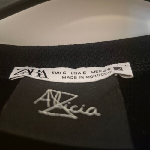 Zara collectible blouse new with painting, black, size S