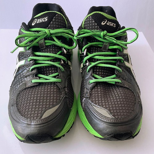 Vintage ASICS Gel Nimbus 13 running shoes 2011
