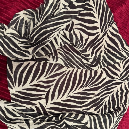 Benetton black and white zebra animal print scarf new