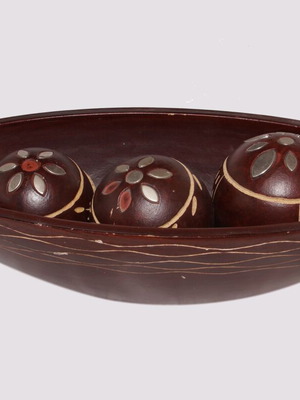 Wooden large bowl used with wooden decorative balls