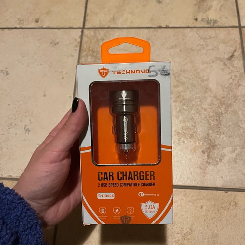 Car charger with 2 fast charging ports new