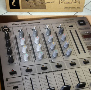 Μίκτης PIONEER DJM 600 S σαν καινούριος με το κουτί και τις οδηγίες του !