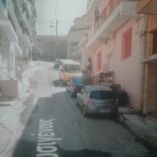 Land plot 154 m² in Vyronas with ruin and building potential