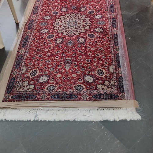 Rug used 1.38x0.93 with free large 2.45x1.60