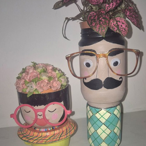 Handmade decorative vases like new, pack or single pieces