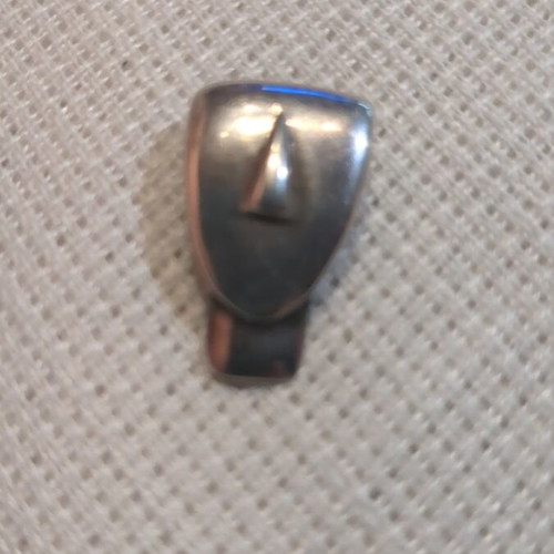 Cycladic Art Pendant Head like new