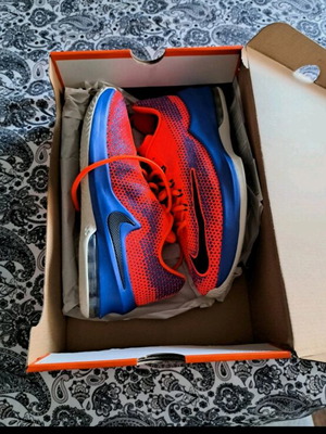 Nike Infuriate αθλητικά παπούτσια σαν καινούργιο, νούμερο 39, μαύρο και κόκκινο