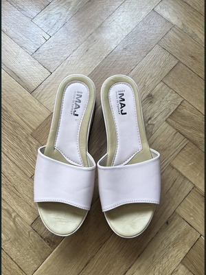 Women's platform slippers new, beige, size 39