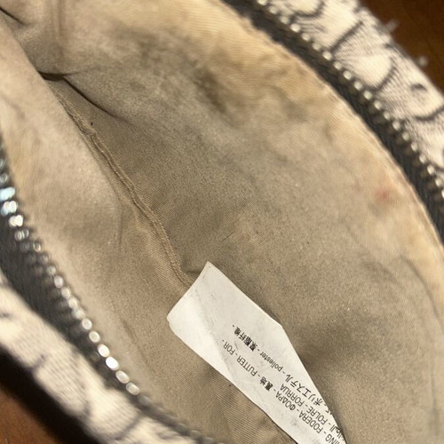 Stradivarius toiletry bag like new, beige