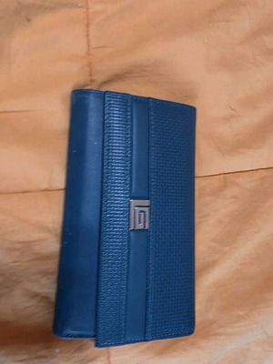 Guy Laroche leather wallet new, petrol color