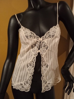Triumph mod. fashion 48 WT vintage white semi-transparent lace top size 38 M new