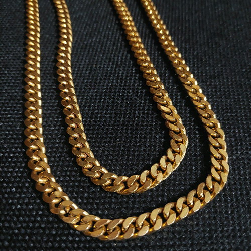 Stainless steel gold-plated Cuban link chains like new