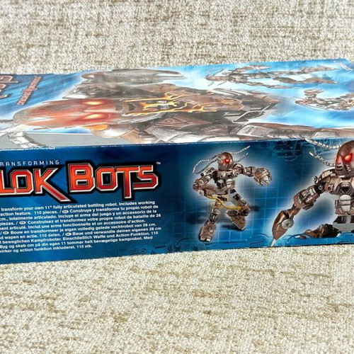 Mega Bloks Strife Transforming Blok Bots #9374, vintage 2003, sealed