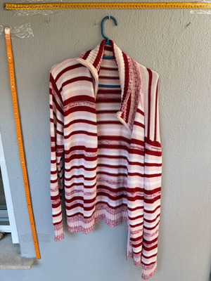 Casa Blanca knitted cardigan like new with red and pink stripes