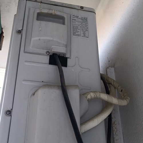 Fidji Inverter Air Conditioner 9,000 BTU R410A like new, cooling and heating