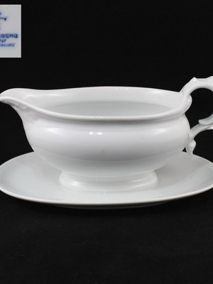 Porcelain Fürstenberg sauce boat like new, German rococo design