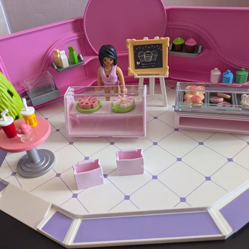 Playmobil City Life Pastry Shop 9080 like new with accessories