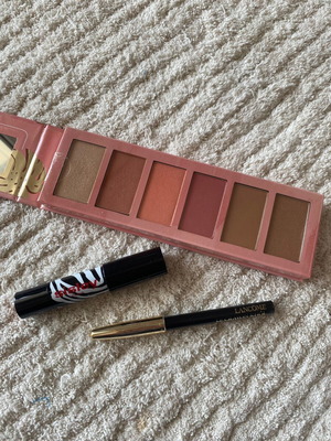 Bundle Beauty Box - Sisley κραγιόν + Lancome μολύβι ματιων + Essence παετα προσώπου