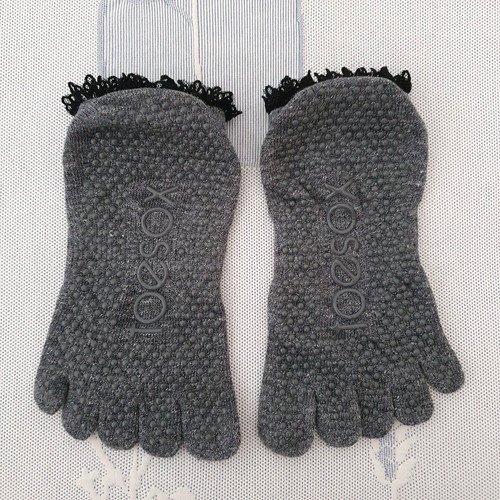 Toesox non-slip toe socks new, grey