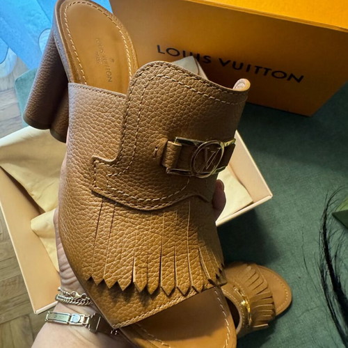 Louis Vuitton mules like new, size 38, brown