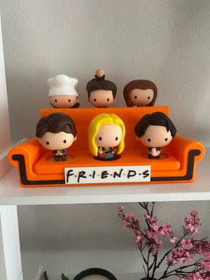 Φιγούρες Friends σαν καινούργιες με βάση
