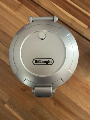 Delonghi coffee storage container like new
