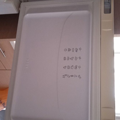 Ariston refrigerator freezer A class like new, energy efficient