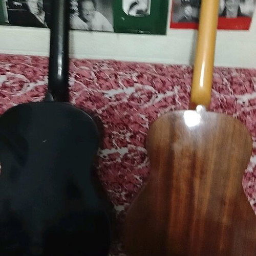 Guitars used, good sound, set of two