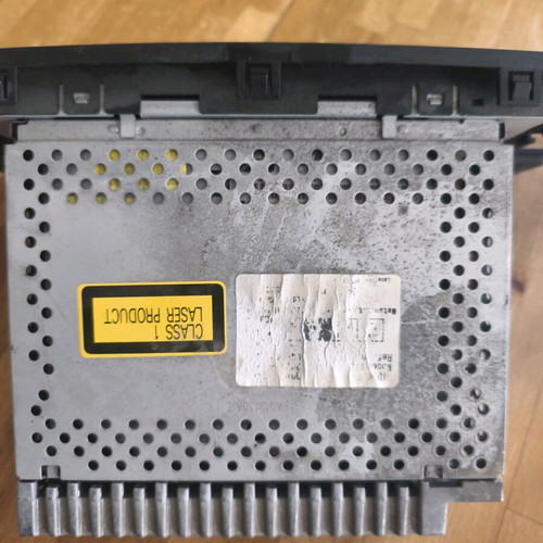 Suzuki Grand Vitara Radiocd like new, genuine