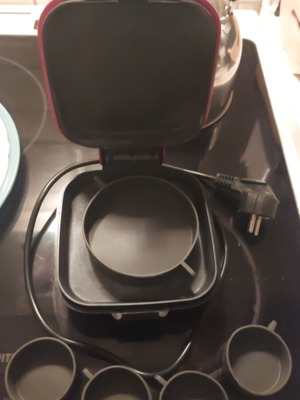 HomeVero Egg Bite Maker like new