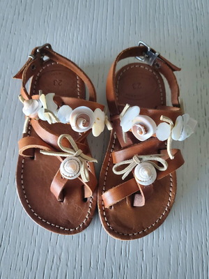 Handmade leather sandals with shells new