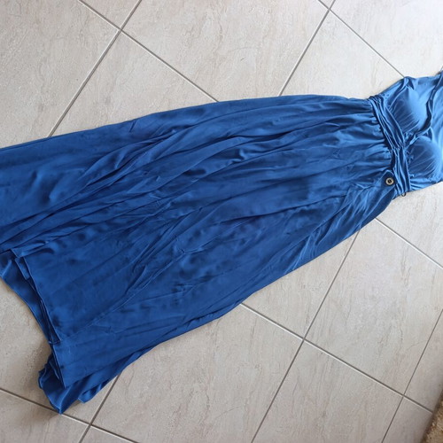 Lynne dress size 42 like new, one-shoulder with slit