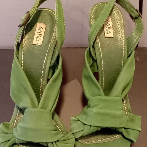 Zara leather wedge platforms 36 green suede like new