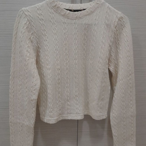 Paranoia white knitted short blouse used size M