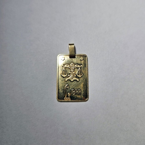 Gold Libra zodiac pendant 14K used, 2.04g, 2.5x1.4cm