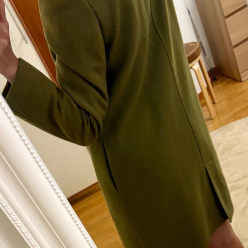 Wool Italian classical straight coat size M 38-40 like new, green