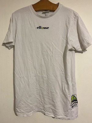 Ellesse Smiley T-shirt white used, size Small