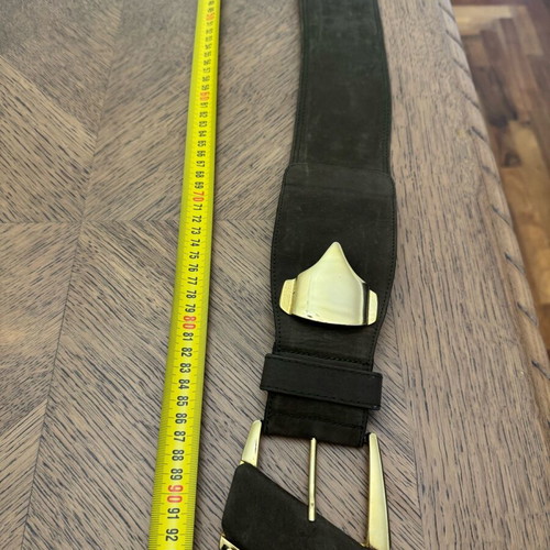 Genny leather belt used, oil color with gold details
