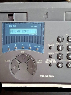 Sharp UX-40 Telephone Fax vintage, like new, with speakerphone and thermal paper