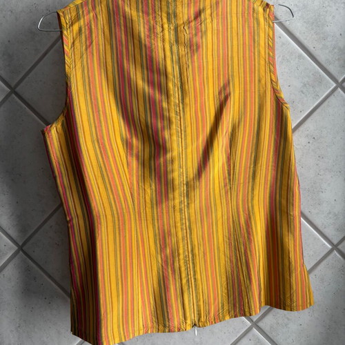 Silk sleeveless top M like new, orange and yellow striped