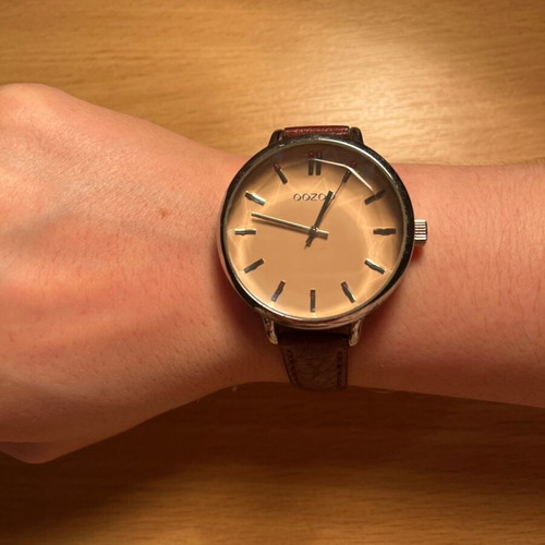 Oozoo women's watch used with genuine leather strap