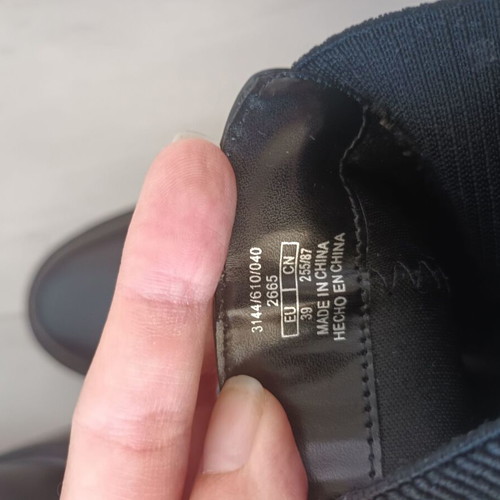 Zara boots black like new, size 39