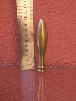 Brass finial used, with thick base