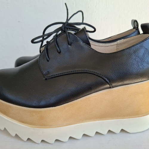 Lace-Up Platform Shoes New Black With Beige White Sole