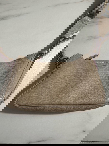 τσαντάκι emporio Armani- μπεζ